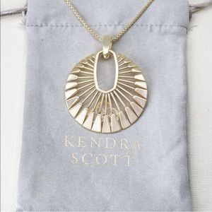 Kendra Scott Deanne Long Pendant Necklace In Gold